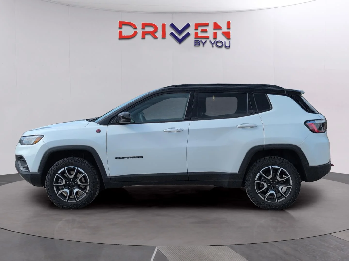 Used 2025 Bright White Clearcoat Jeep Trailhawk image 2