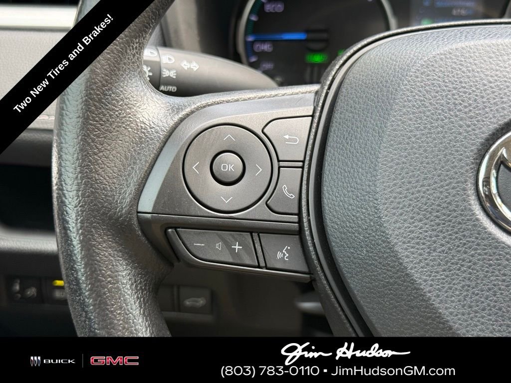 Used 2022 Silver Toyota XLE image 30