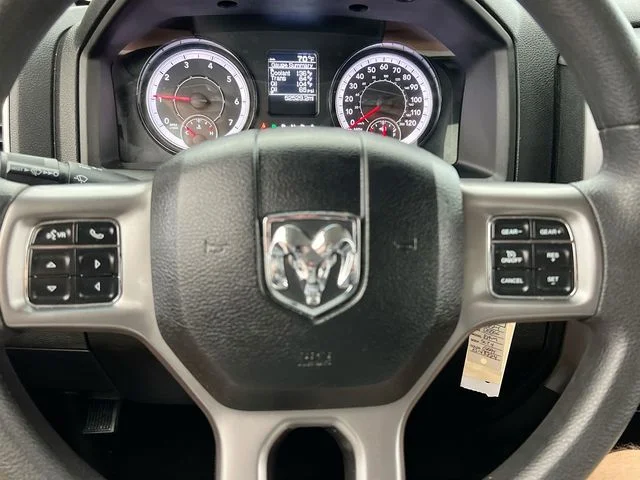 2024 RAM Ram 1500 Classic SLT - Photo 28