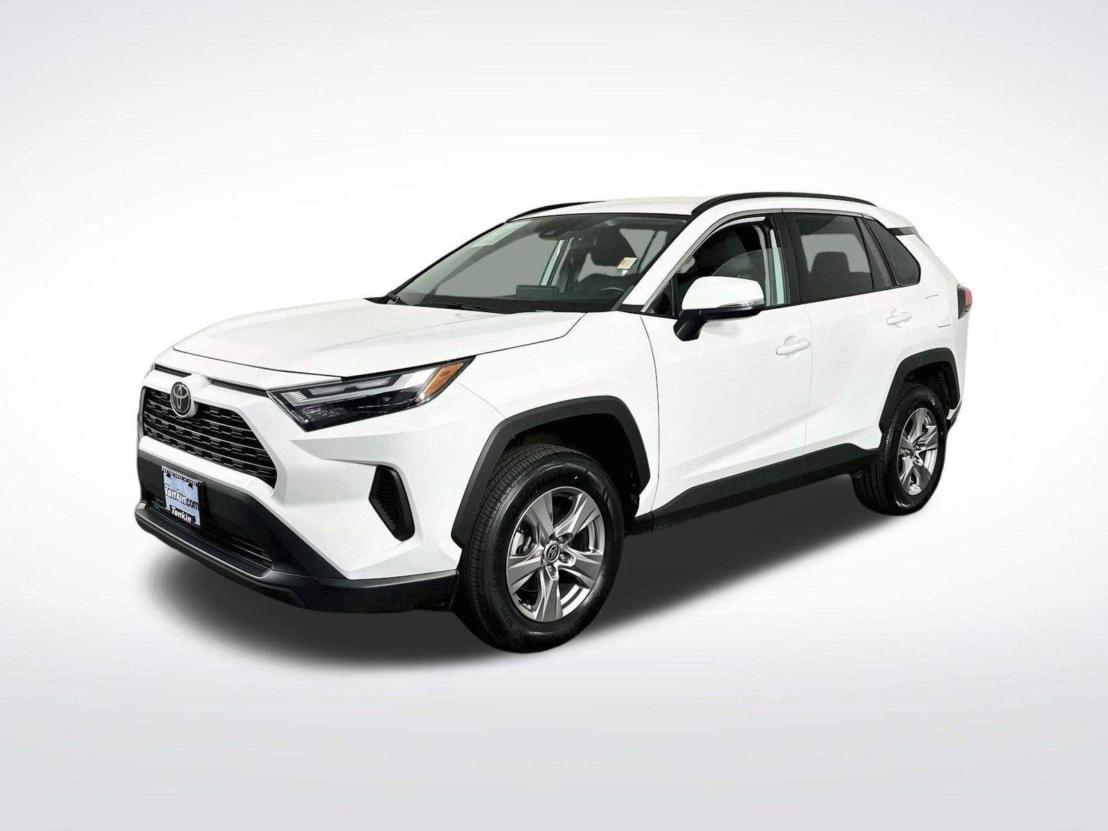 Used 2023 Ice Toyota XLE image 4