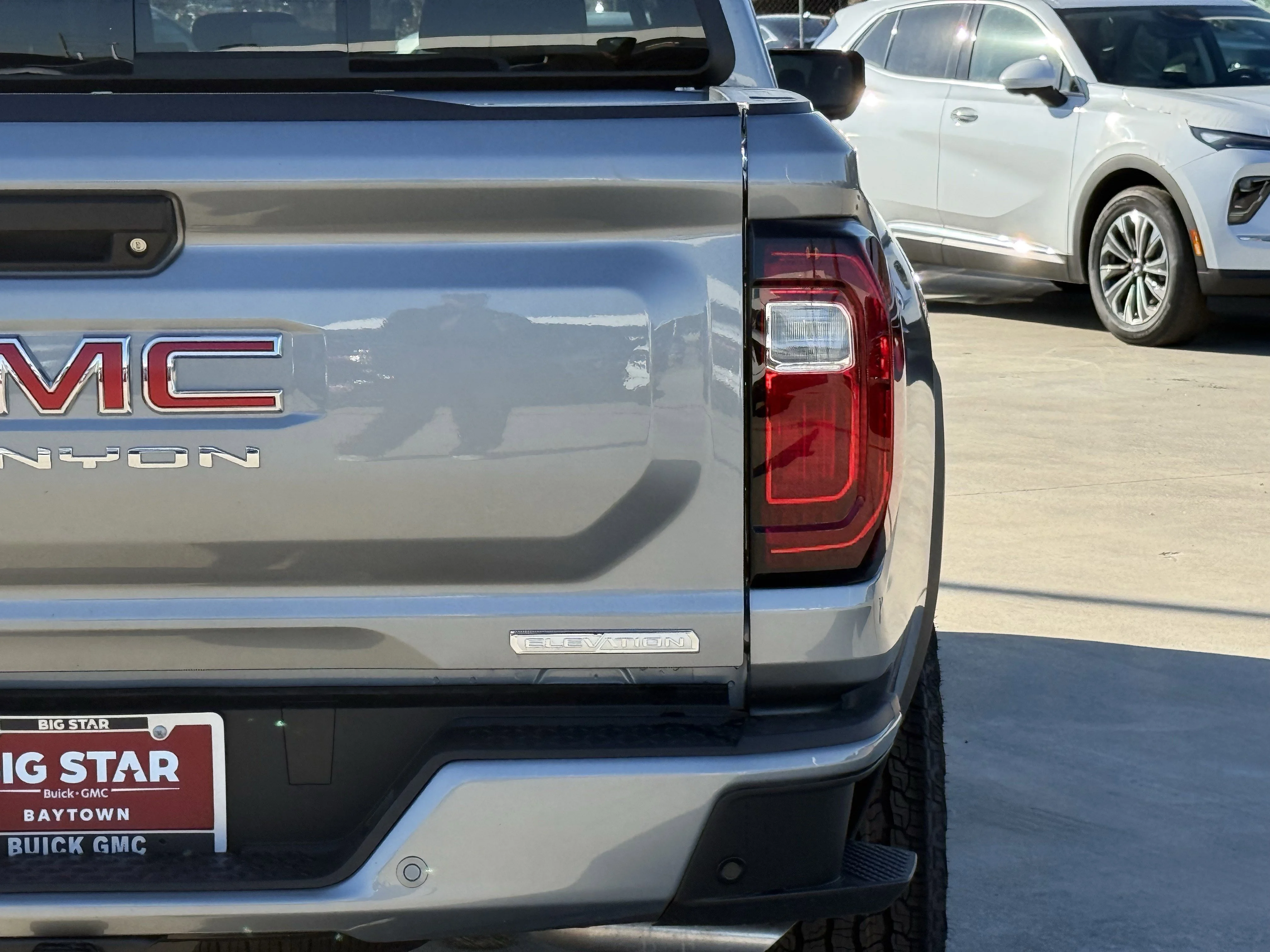 New 2026 Sterling Metallic GMC Elevation image 6
