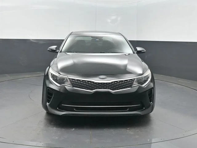 Used 2018 Black Kia S image 33