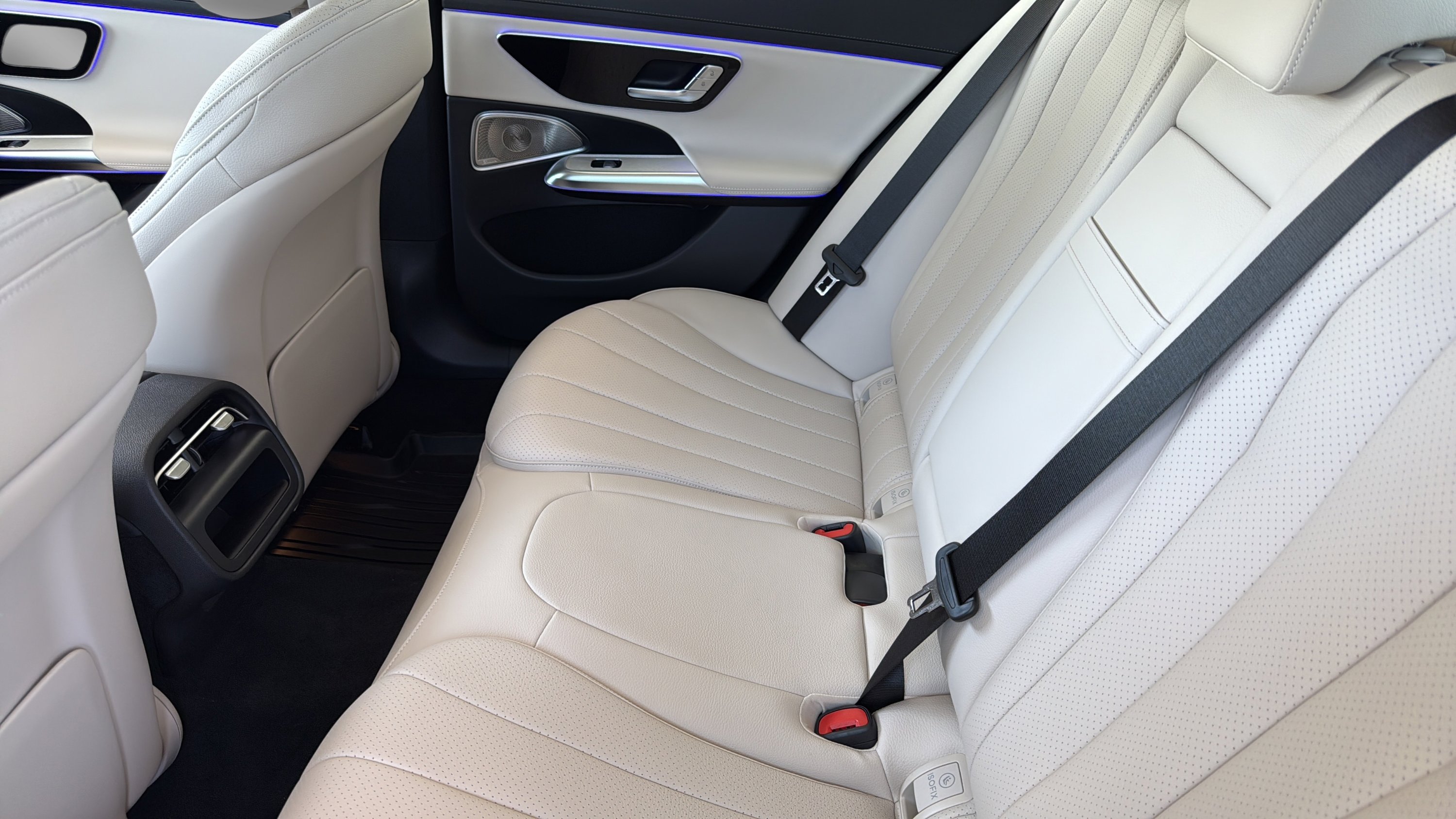 Certified Used 2026 Polar White Mercedes-Benz E 450 image 22