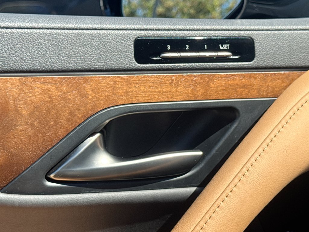 Used 2023 White Lexus 600 Luxury image 13
