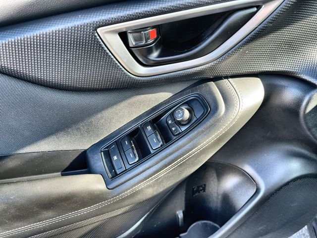 Used 2019 Gray Subaru Base image 17