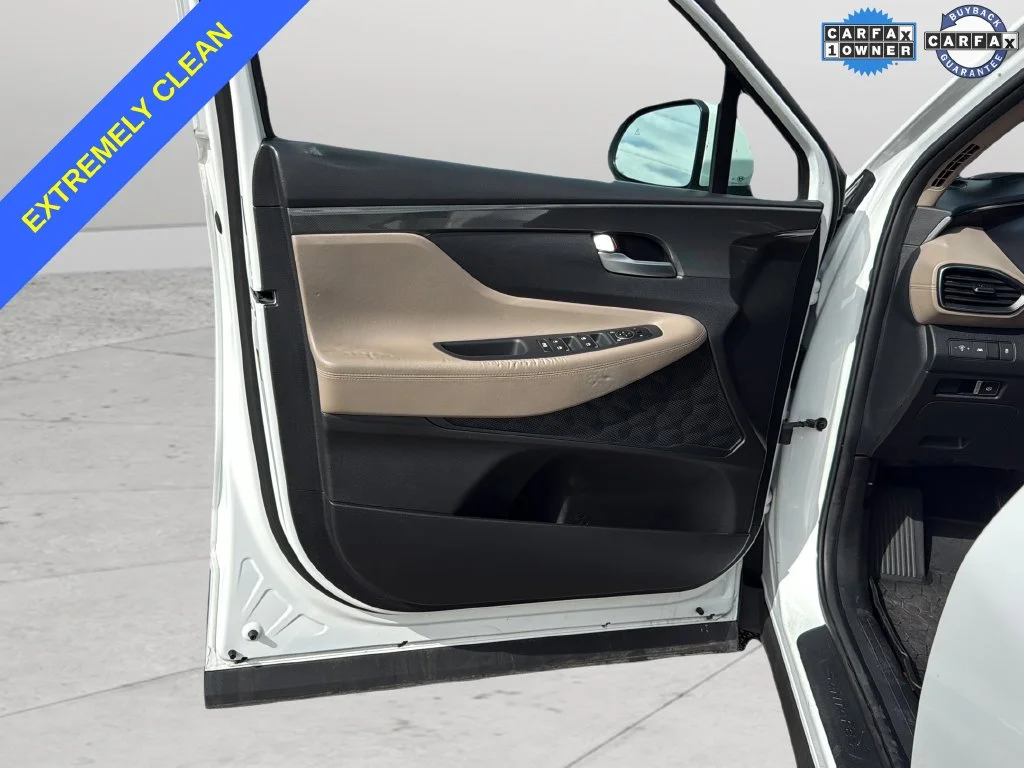 Used 2023 White Hyundai SE image 33