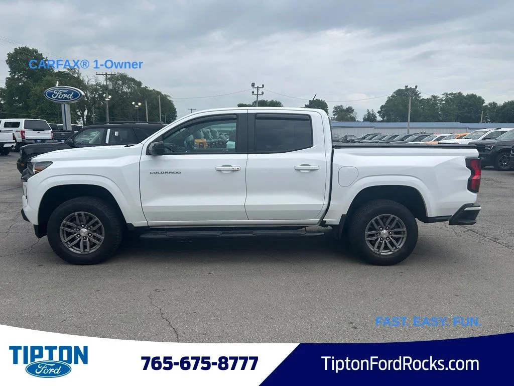 Used 2023 Summit White Chevrolet LT image 10