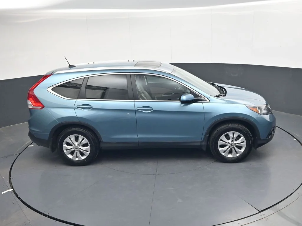 Used 2014 Twilight Blue Metallic Honda EX-L image 22
