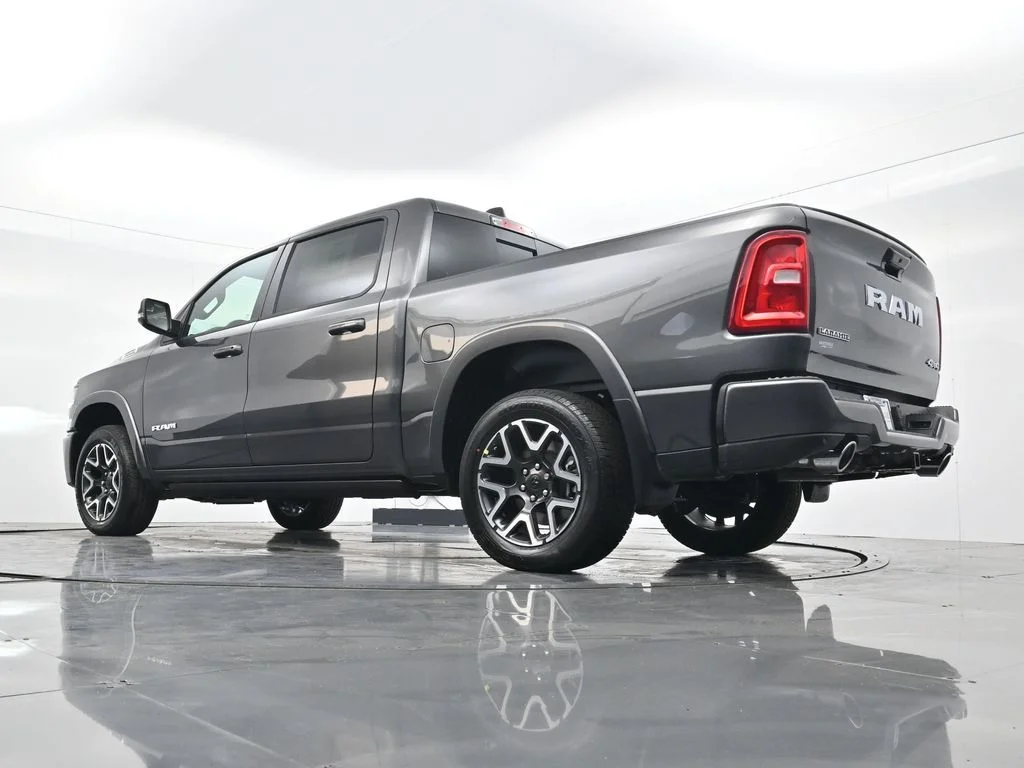 New 2026 Granite Crystal Metallic Clear-Coat Exterior Paint RAM Laramie image 41