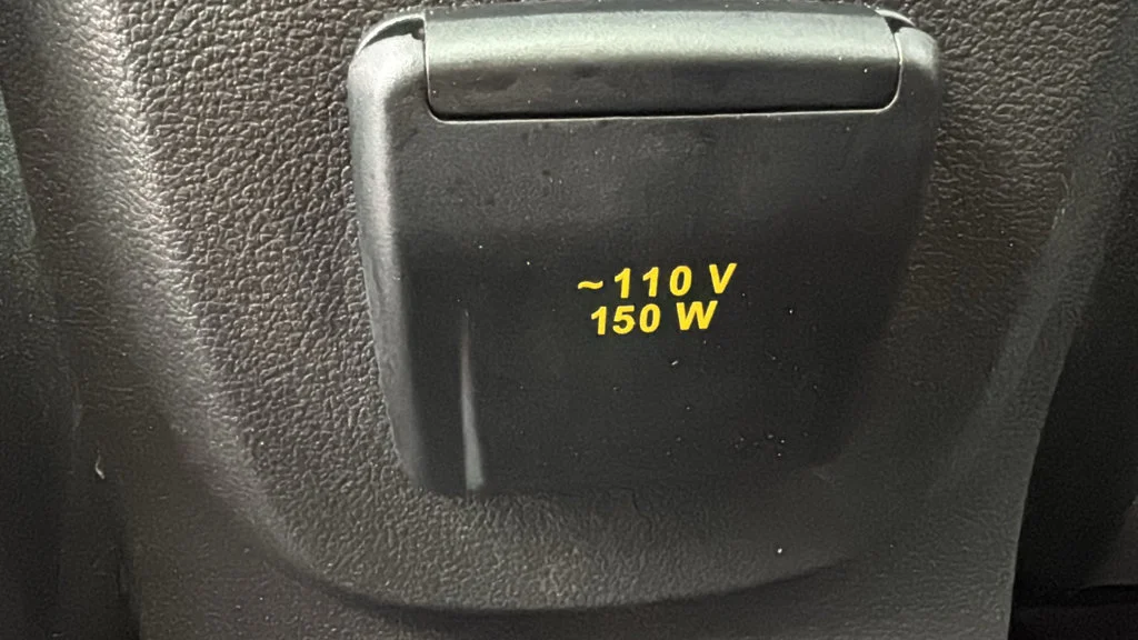 Used 2017 White Ford SE image 16