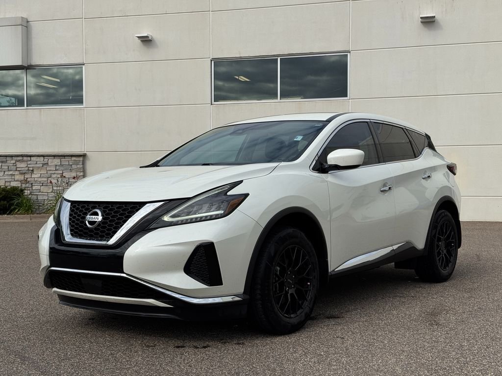 Used 2022 Pearl White Nissan S image 3