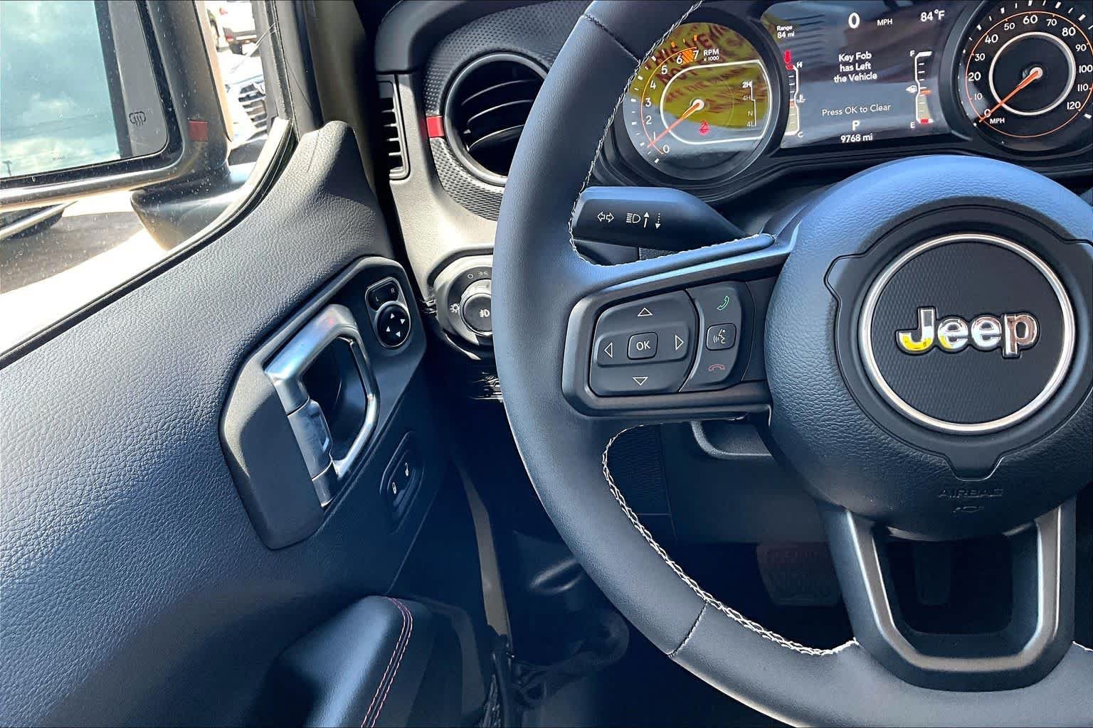 Used 2025 41 Jeep Rubicon image 24