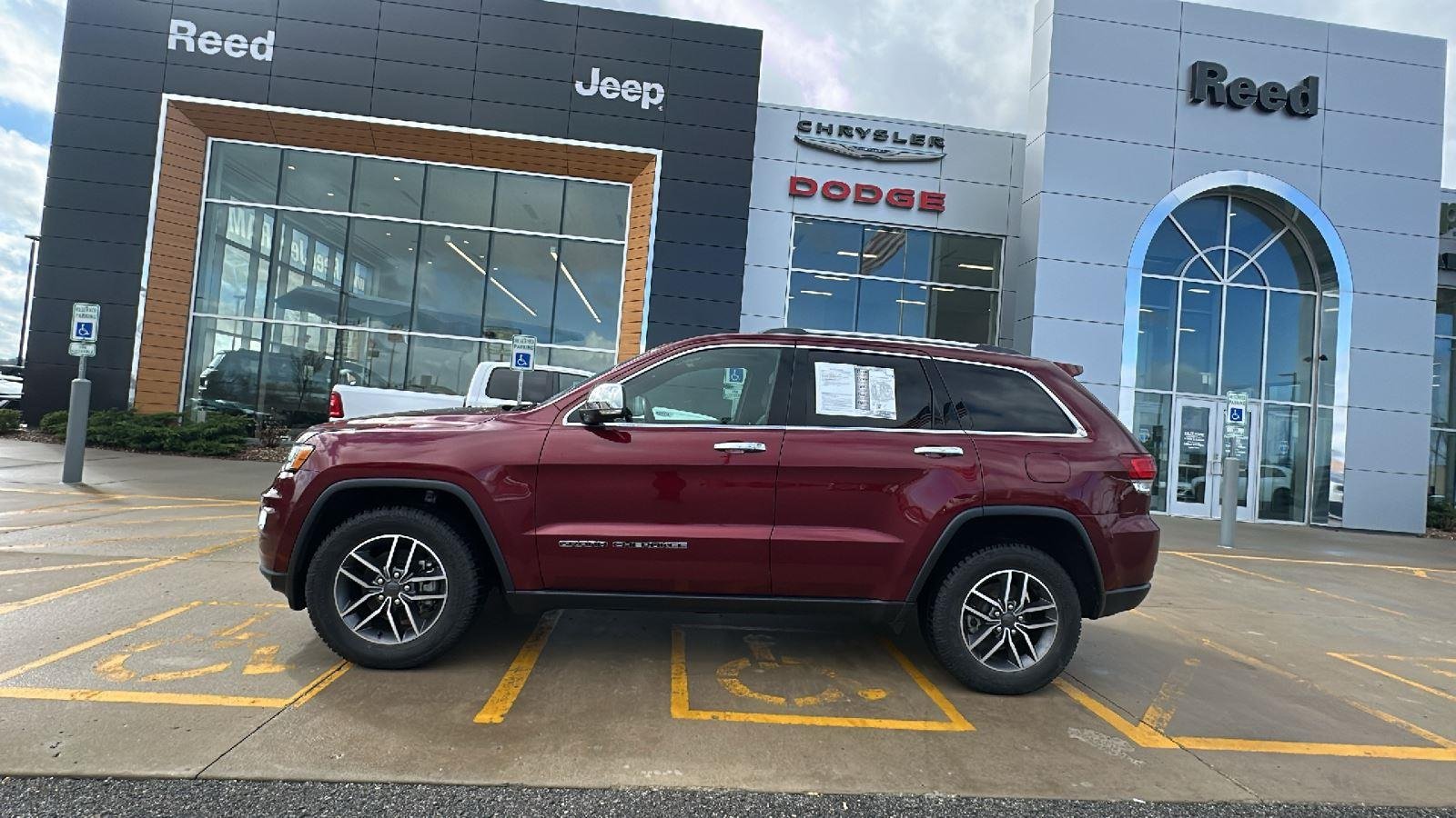 Used 2020 Jeep Grand Cherokee Limited with VIN 1C4RJFBG3LC388555 for sale in Kansas City