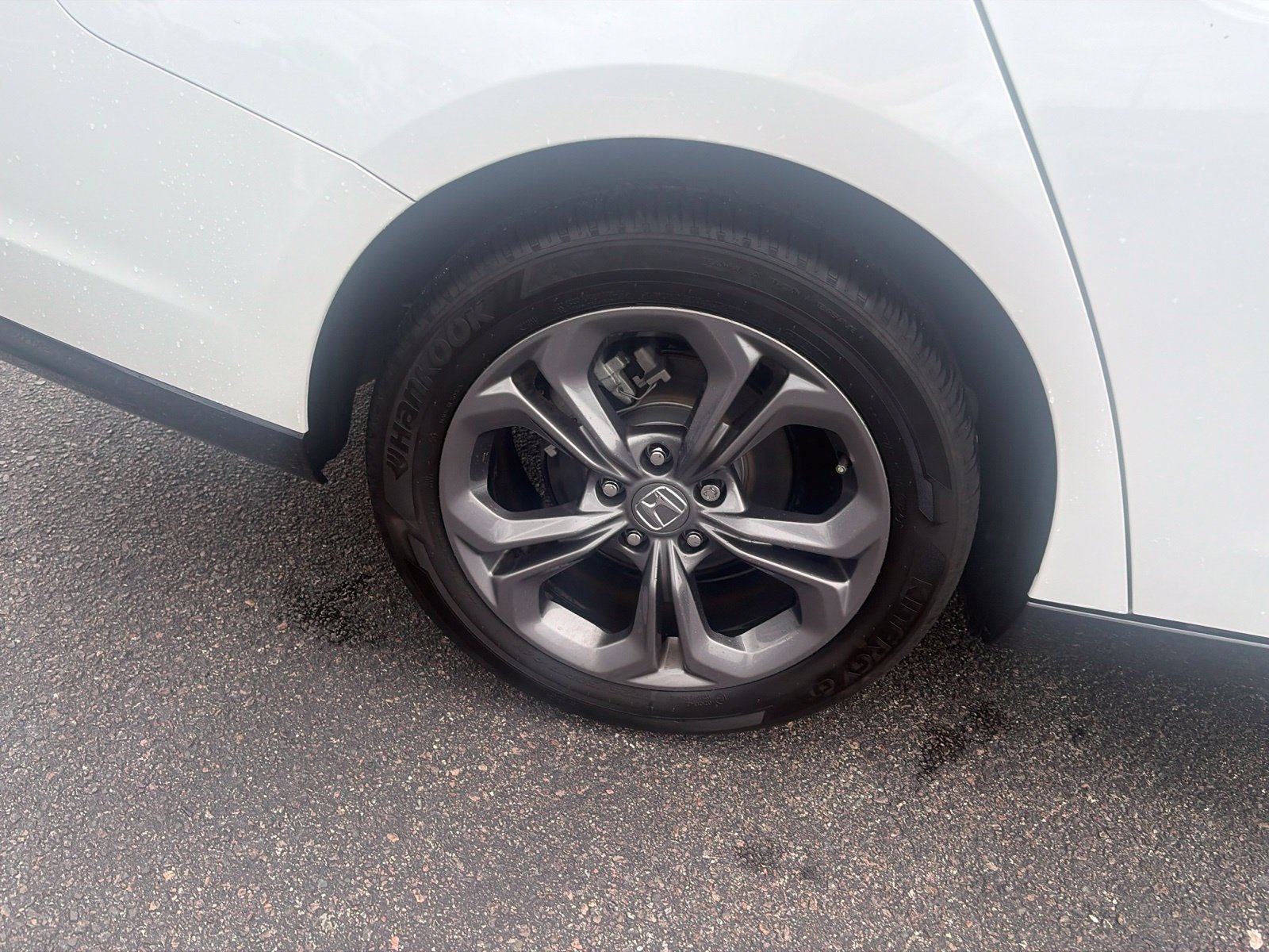 Used 2025 White Honda EX-L image 10