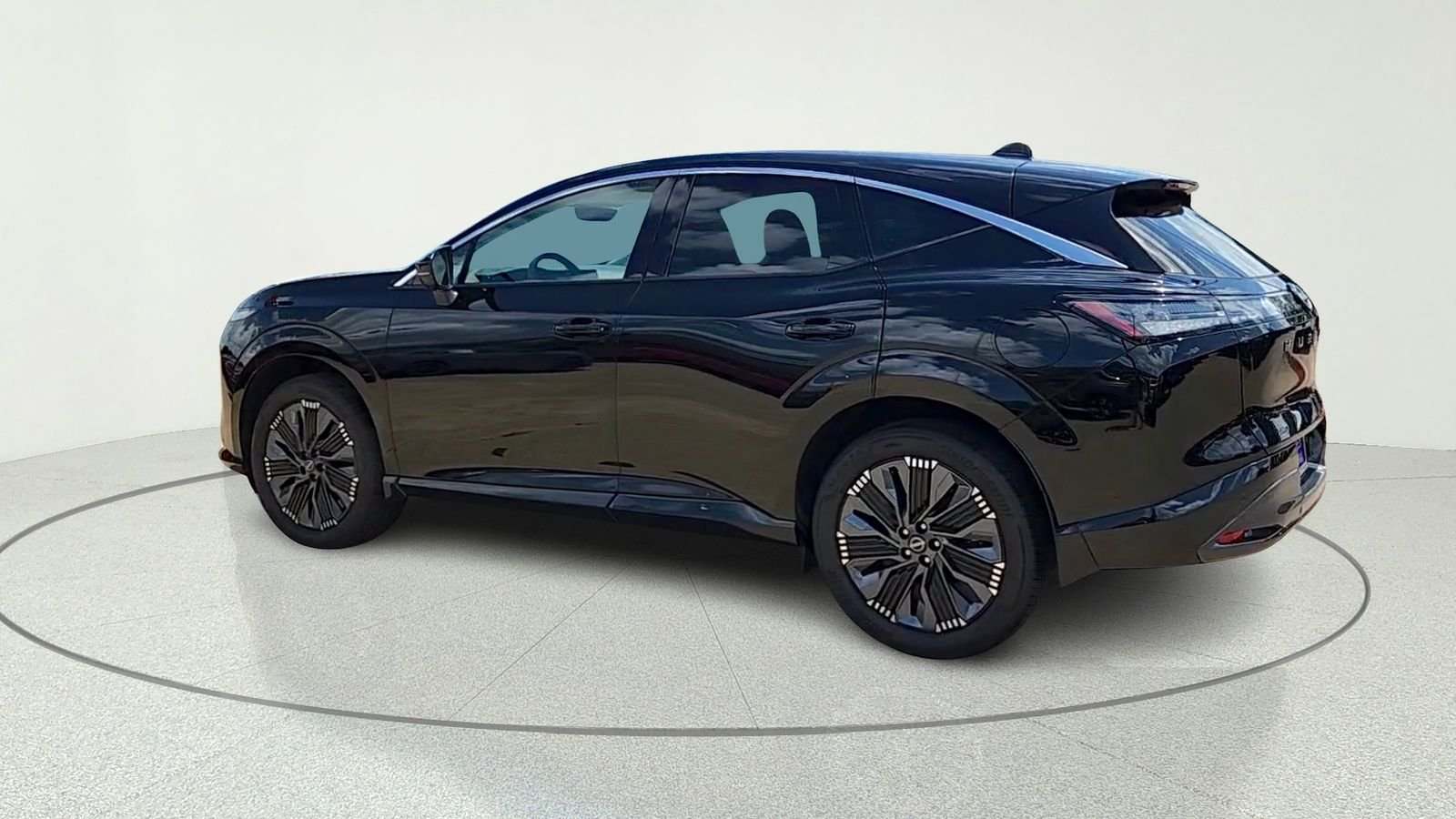 New 2026 Super Black Nissan Platinum image 5