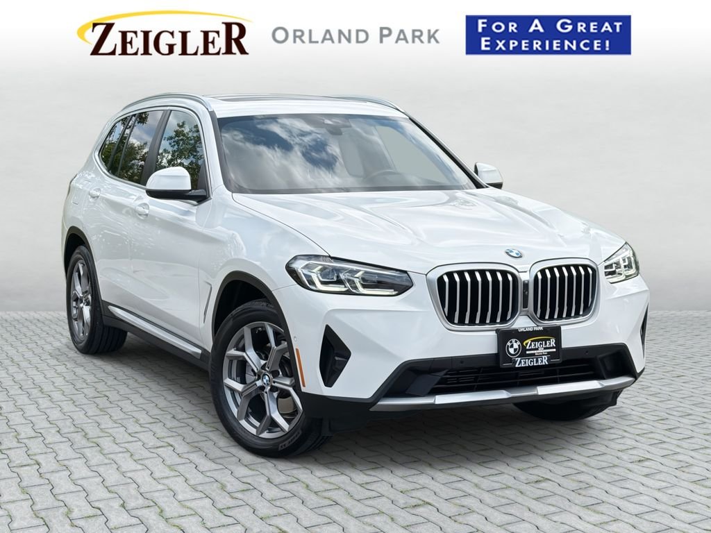 Used 2024 White BMW xDrive30i image 1