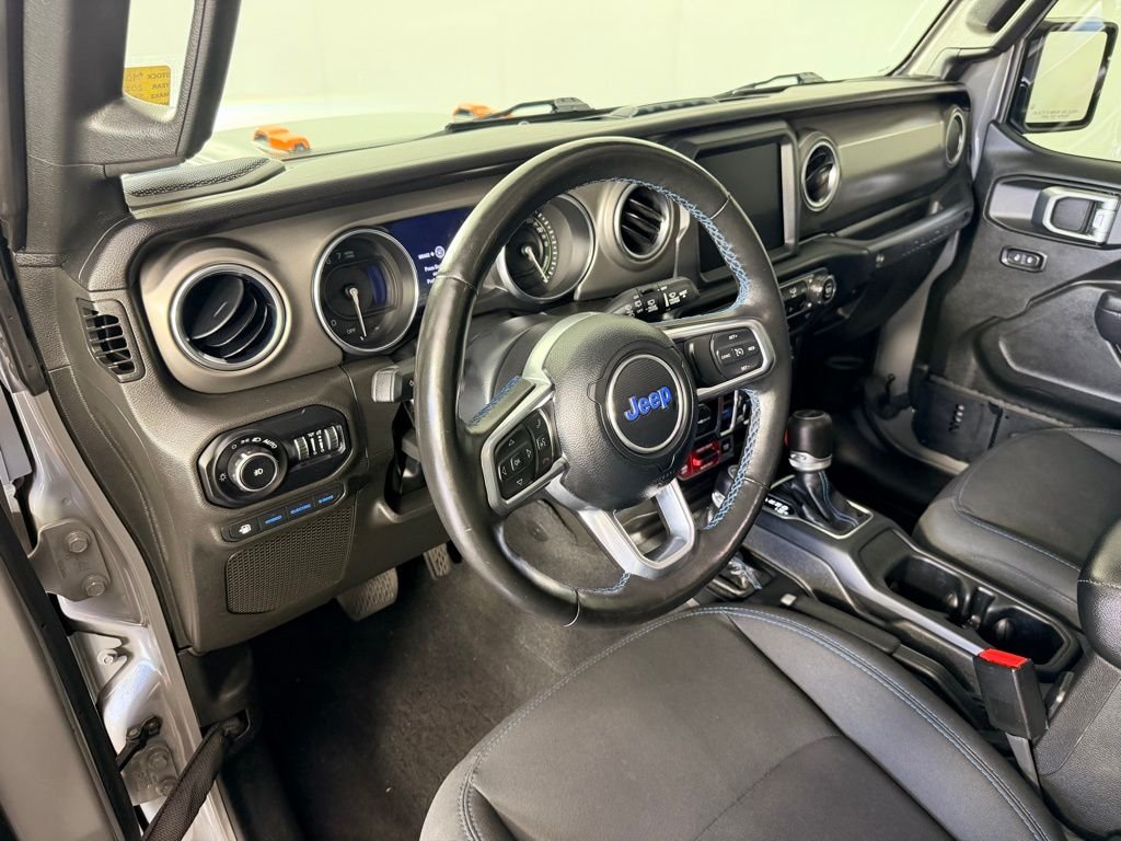 Used 2022 Gray Jeep Unlimited Rubicon 4xe image 35