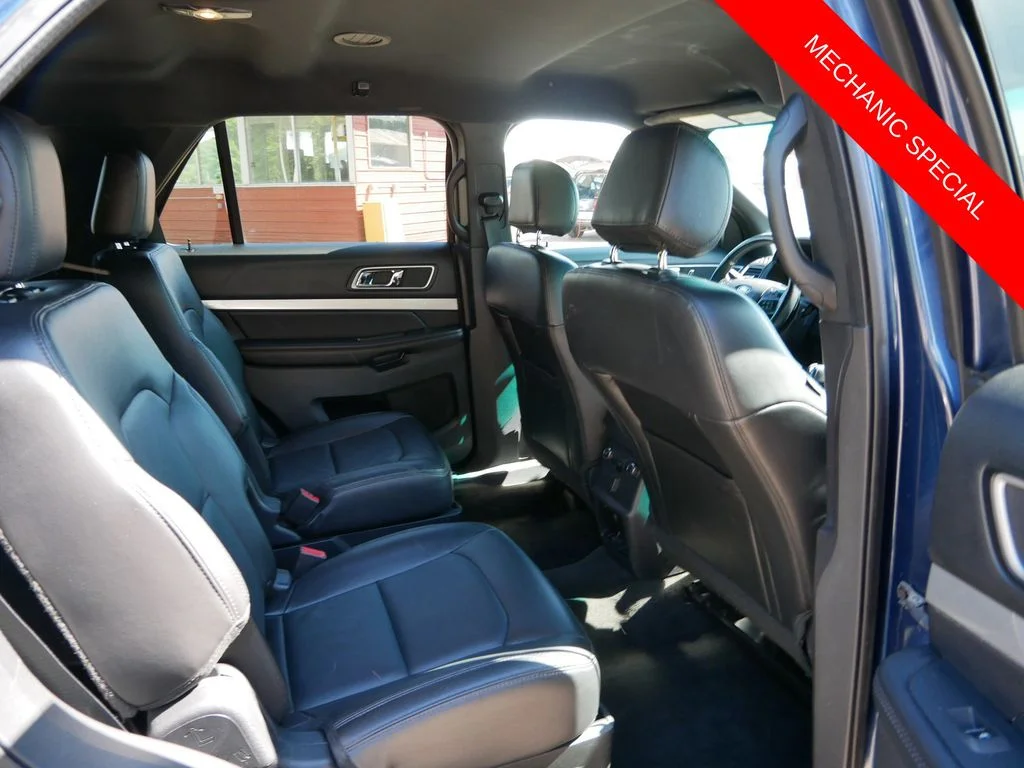 Used 2017 Blue Ford XLT image 8