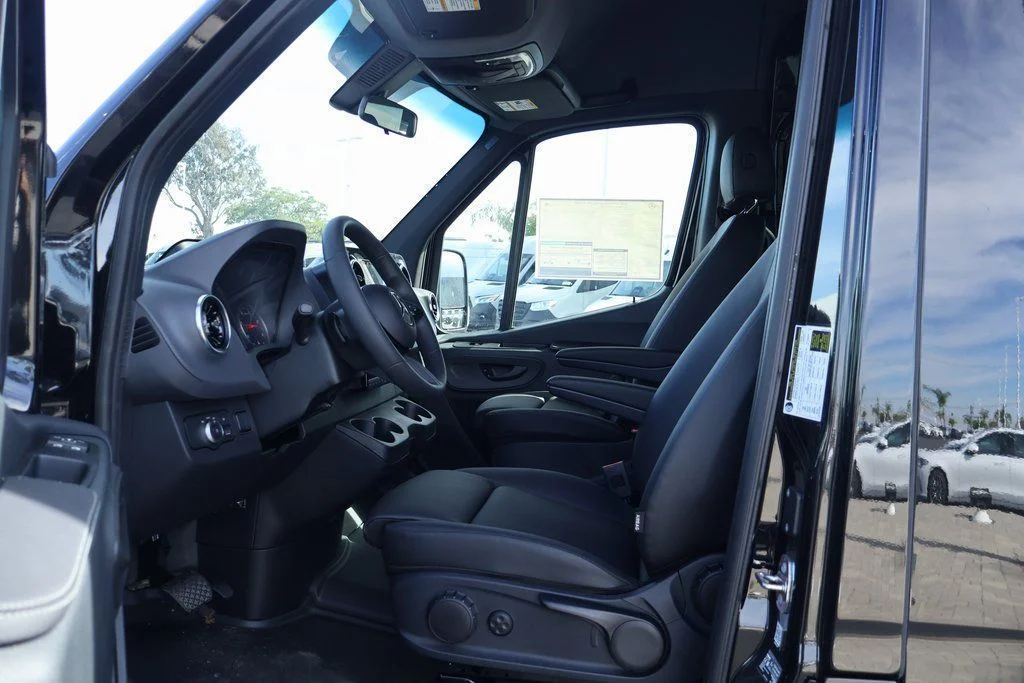 2025 Mercedes-Benz Sprinter Passenger Van Base - Photo 6