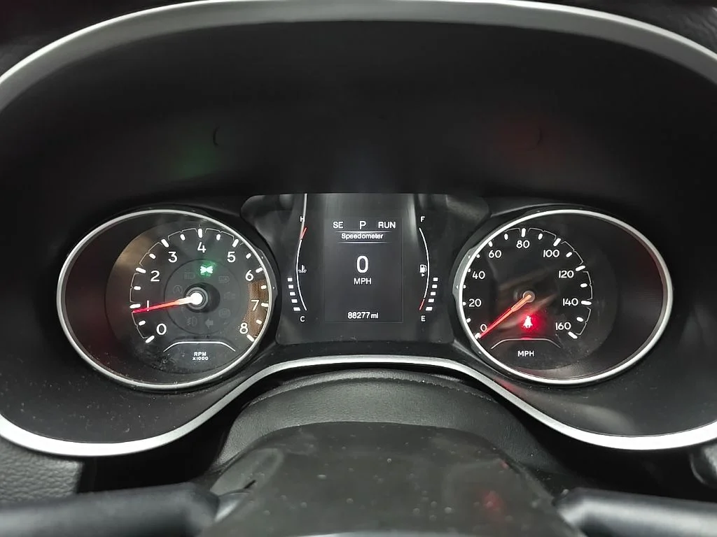 Used 2019 Gray Jeep Latitude image 21
