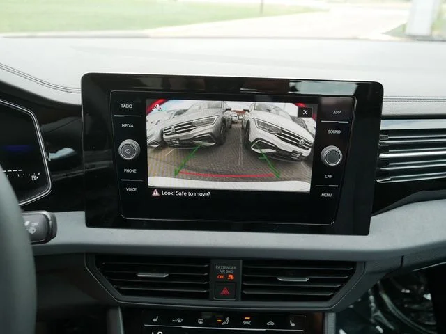 New 2026 White Volkswagen 1.5T SE image 10