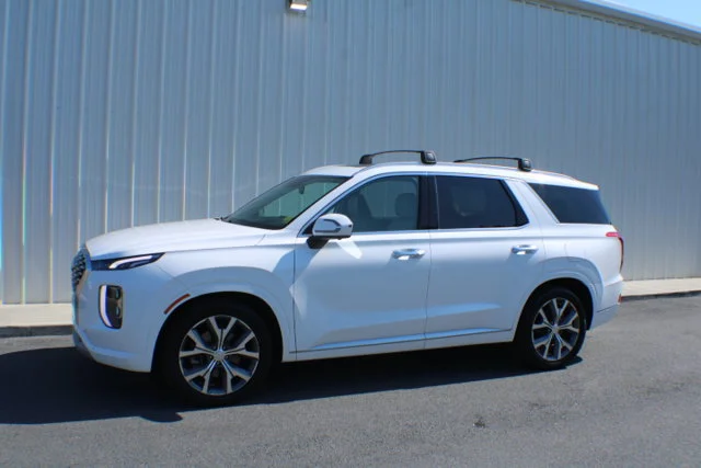 Used 2021 Hyper White Hyundai Limited image 4
