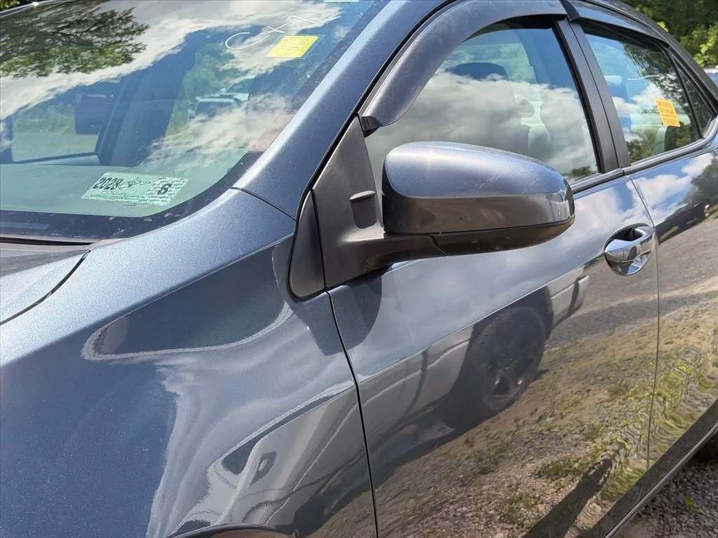 Used 2018 Gray Toyota LE image 8