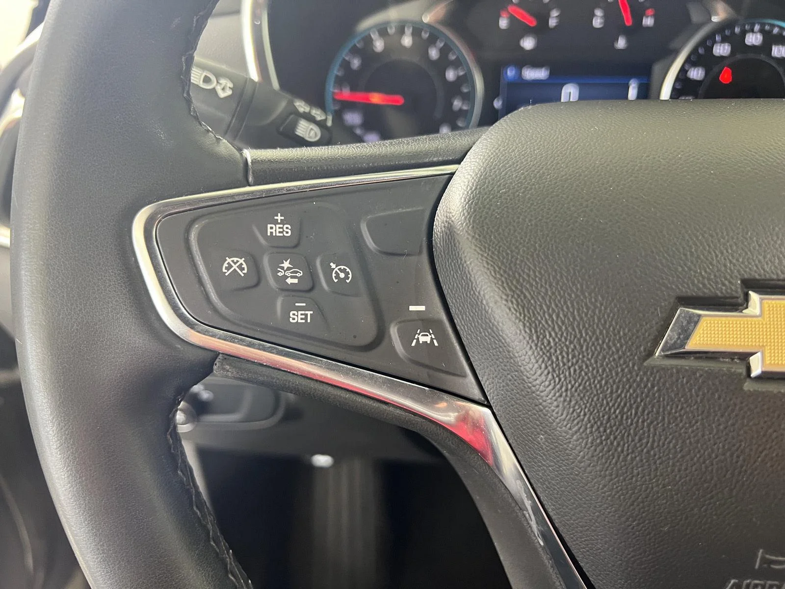 Used 2024 Harvest Bronze Metallic Chevrolet LT image 10