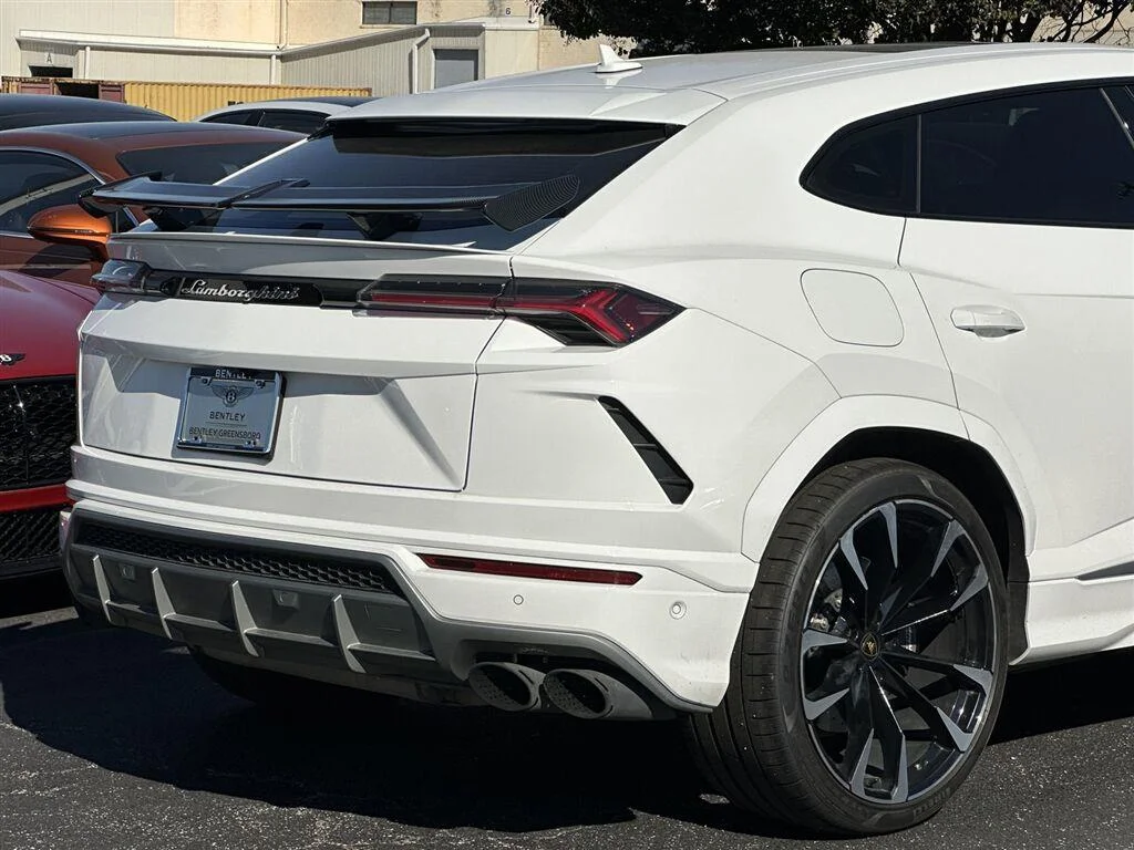 Used 2021 BALLOON WHITE PEARL LAMBORGHINI  image 48