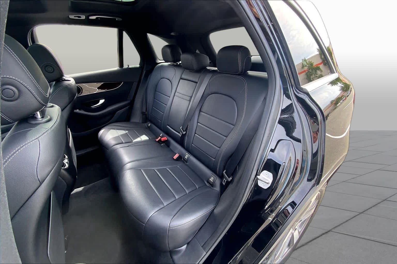 Used 2021 Black Mercedes-Benz GLC 300 image 20
