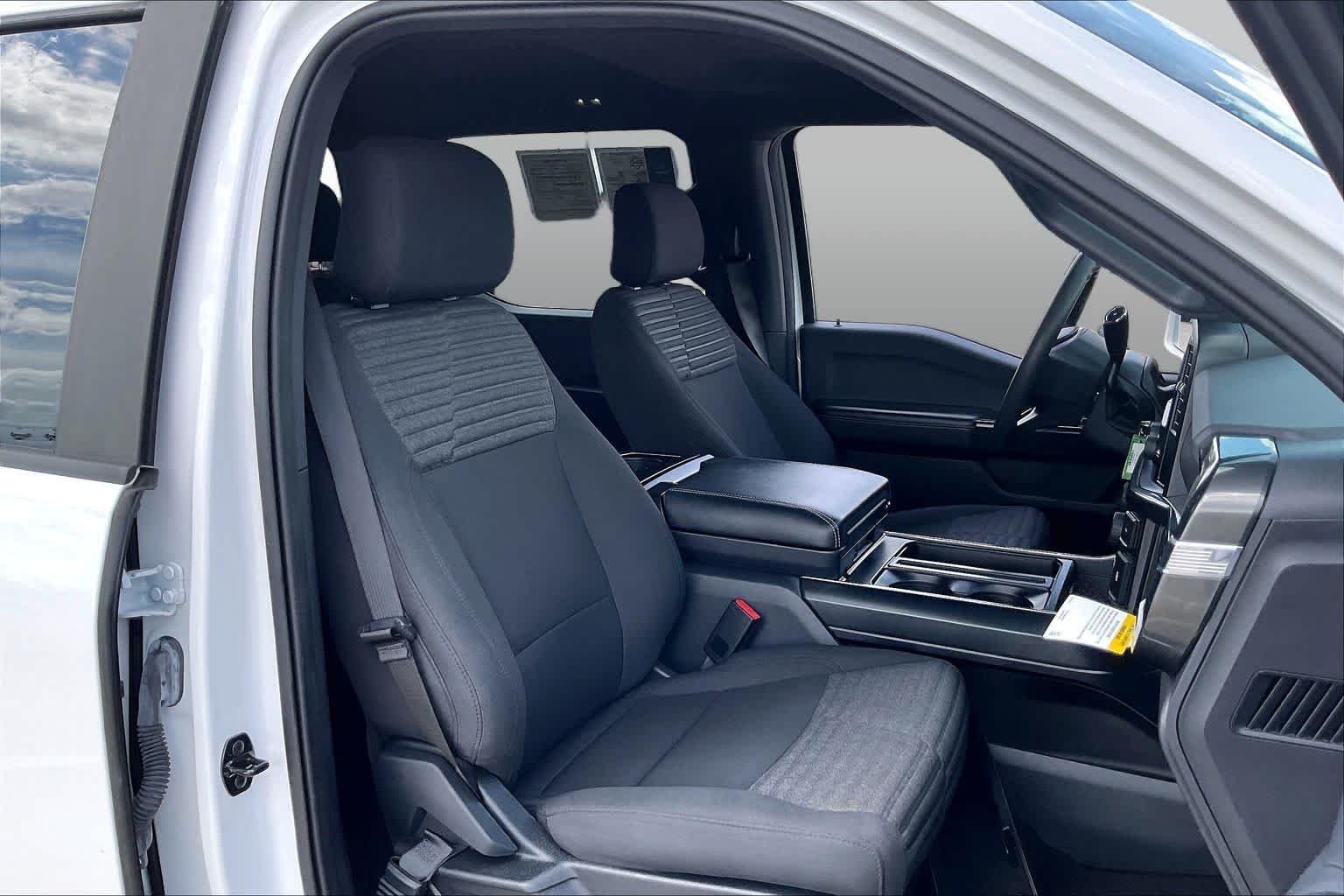 Used 2022 Oxford White Ford XL image 9