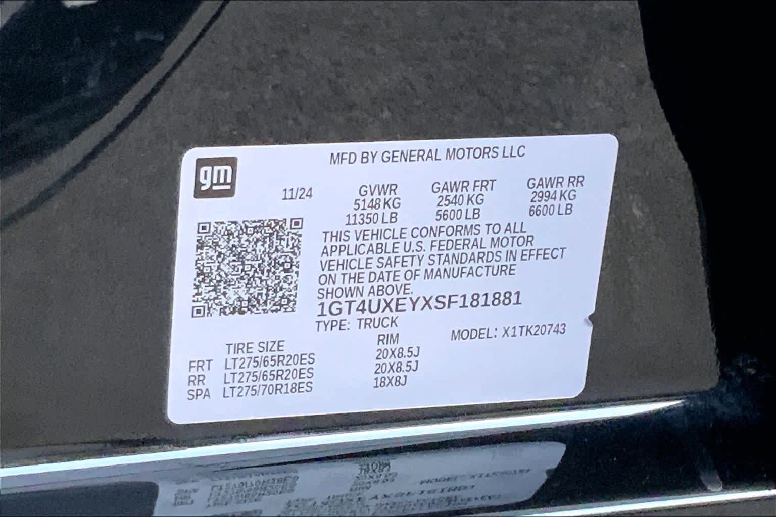 Used 2025 Onyx Black GMC Denali Ultimate image 37