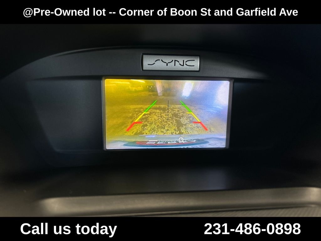 Used 2016 Silver Ford SE image 27