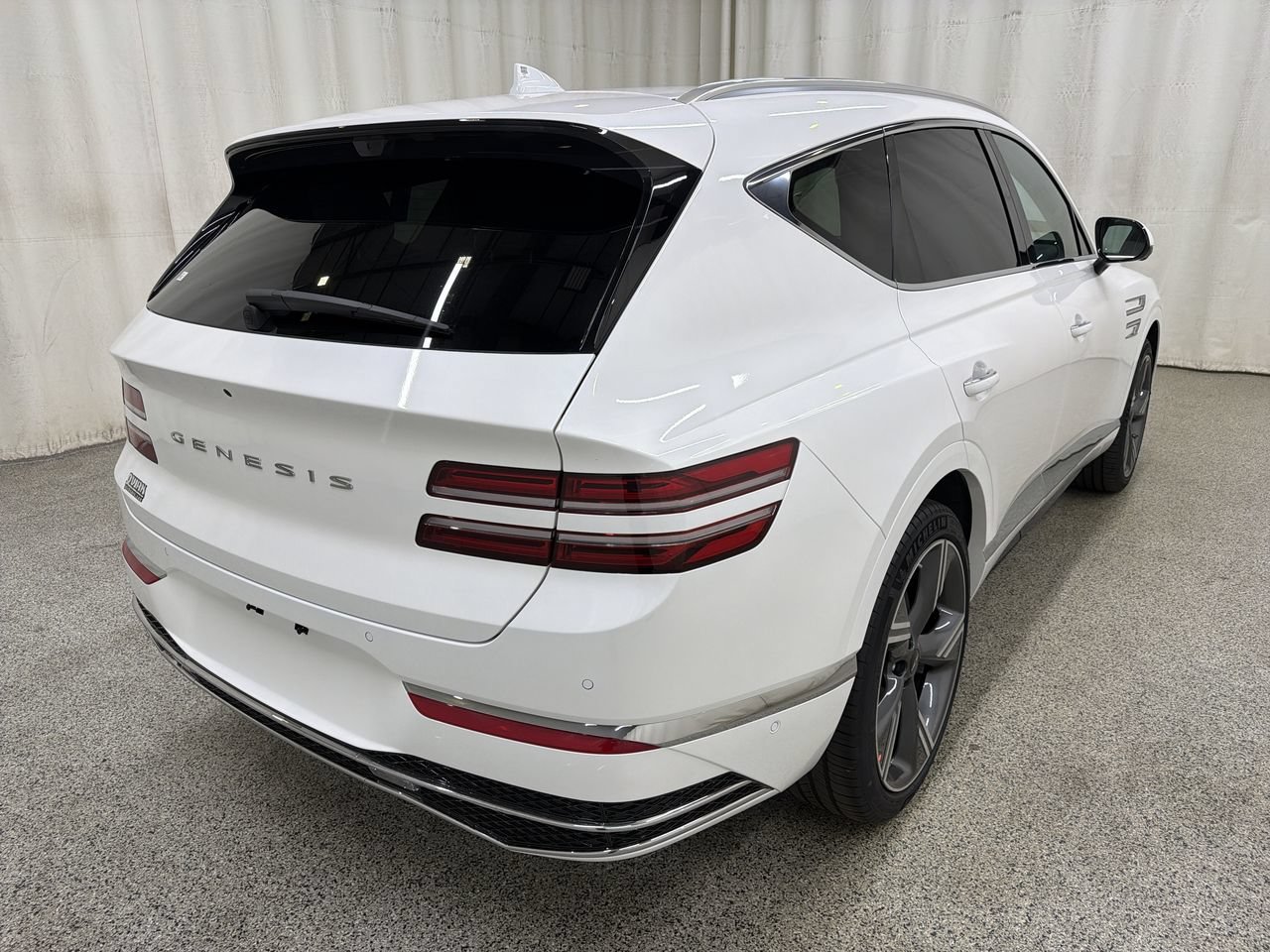 New 2027 Uyuni White Genesis 3.5T PRESTIGE image 8