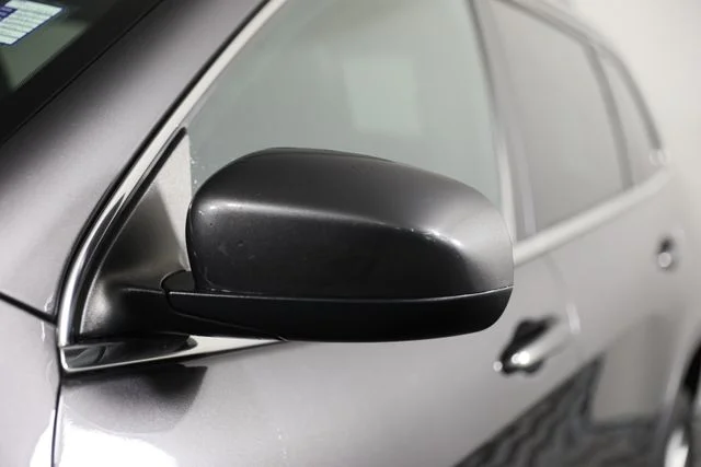 Used 2018 Gray Jeep Latitude Plus image 30