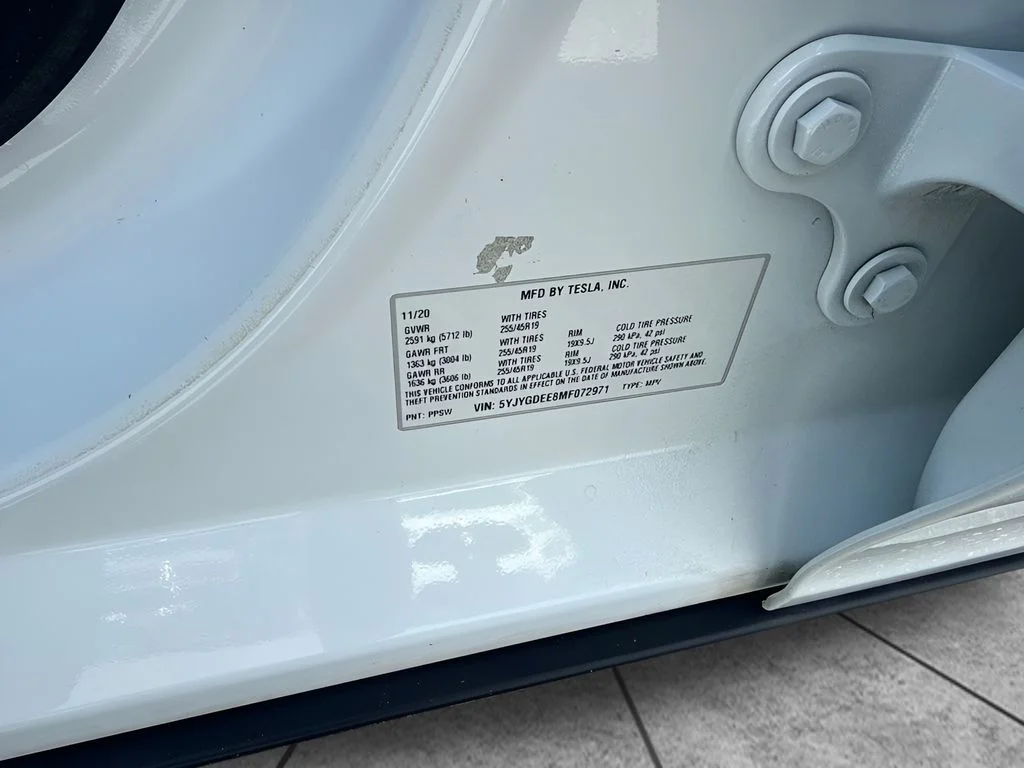 Used 2021 White Tesla Long Range image 25