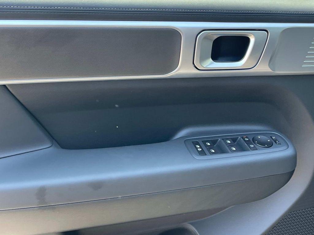 2026 Hyundai Santa Fe SE - Photo 16