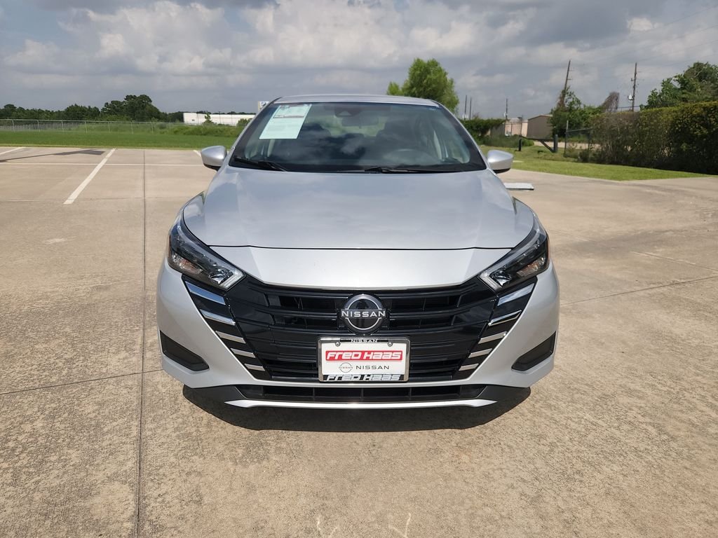 Used 2025 Silver Nissan 1.6 SV image 11