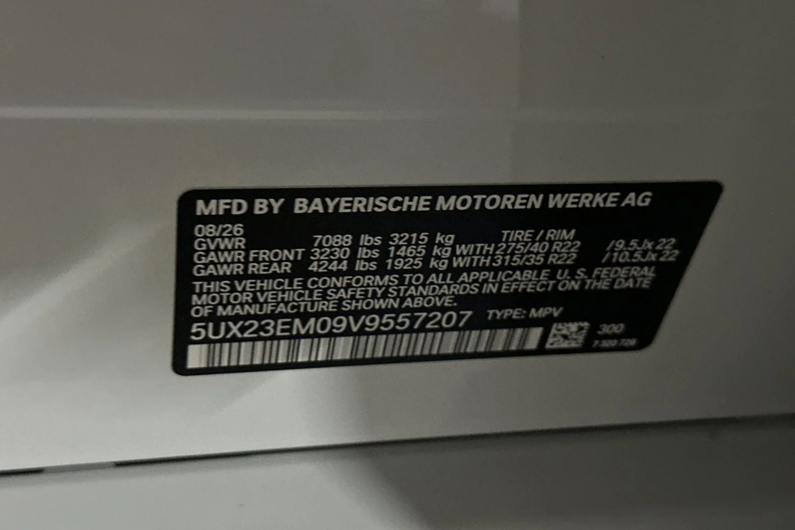 New 2027 Alpine White BMW xDrive40i image 29
