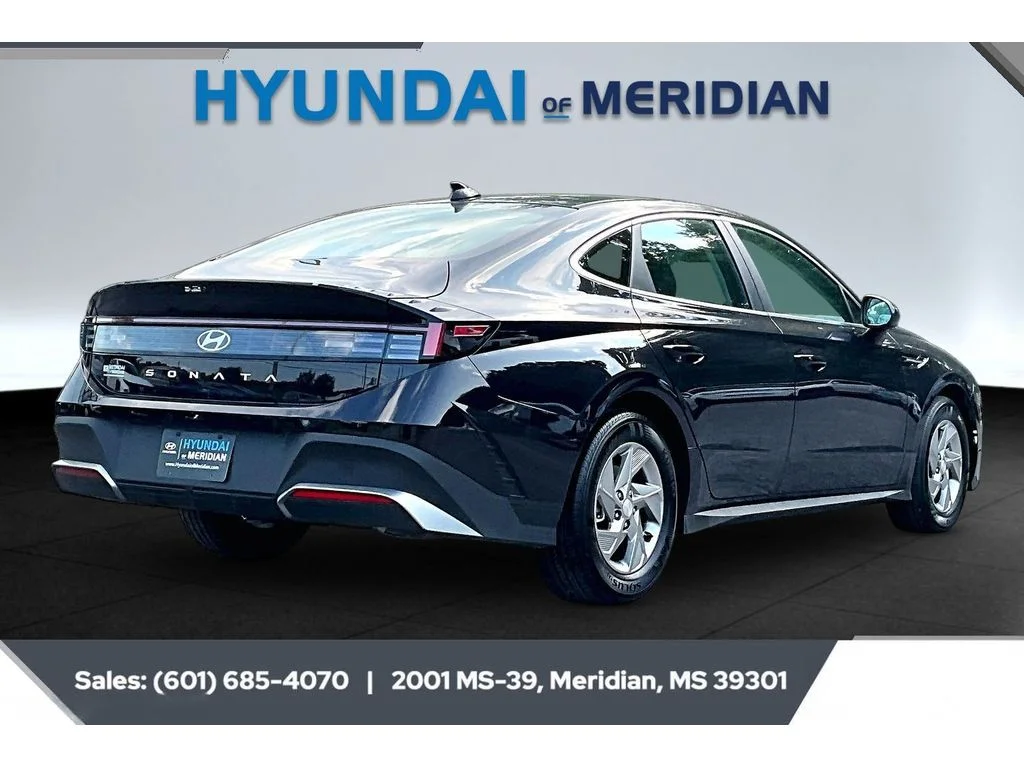 Used 2026 CARBON BLUE Hyundai SE image 11
