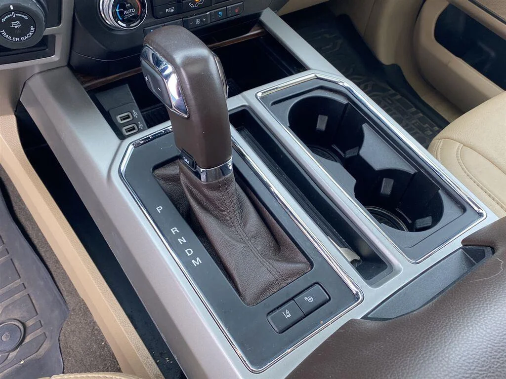 Used 2020 Oxford White Ford LARIAT image 20