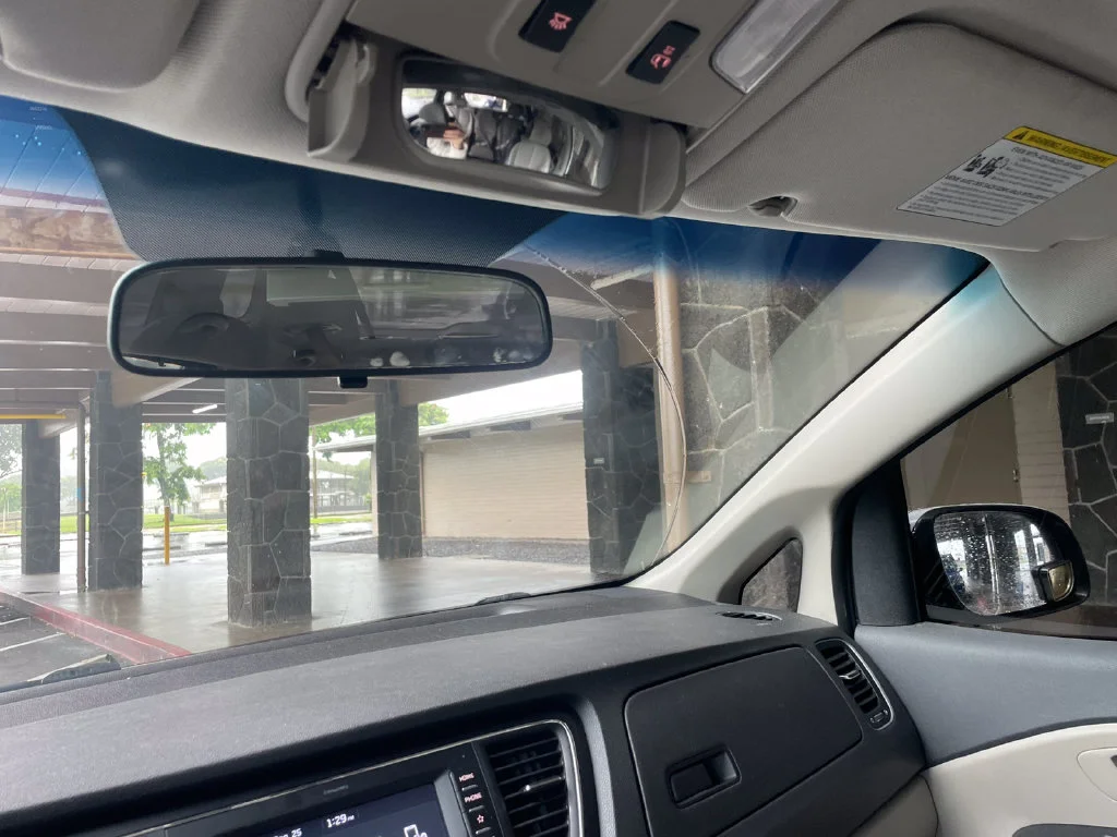 Used 2019 White Kia EX image 16