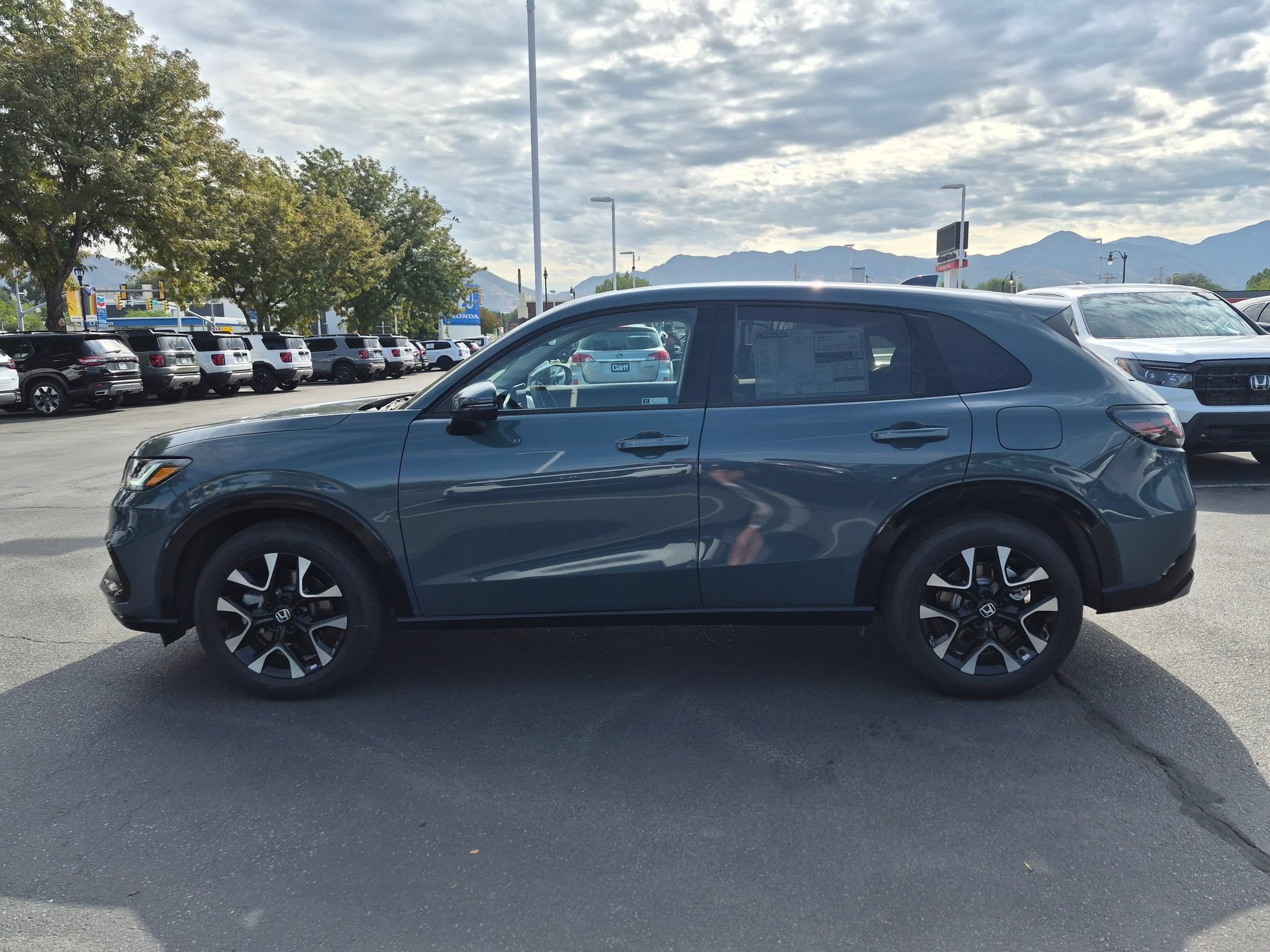 New 2027 Nordic Forest Pearl Honda EX-L image 7