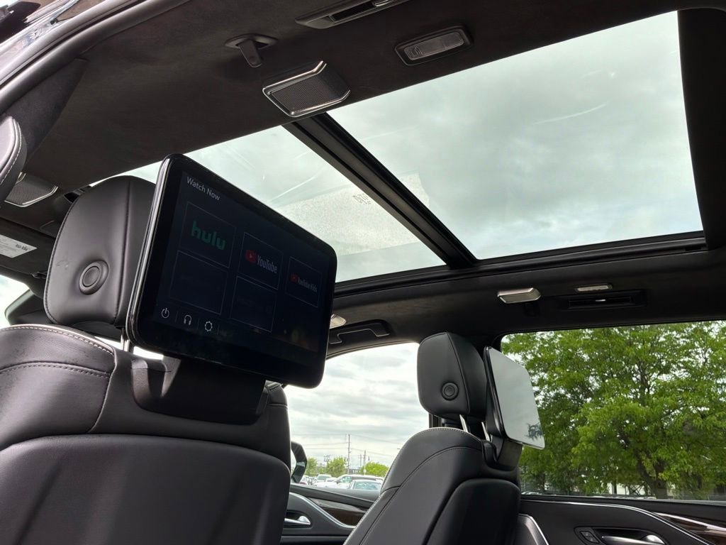 Used 2023 Black Raven Cadillac Sport Platinum image 26