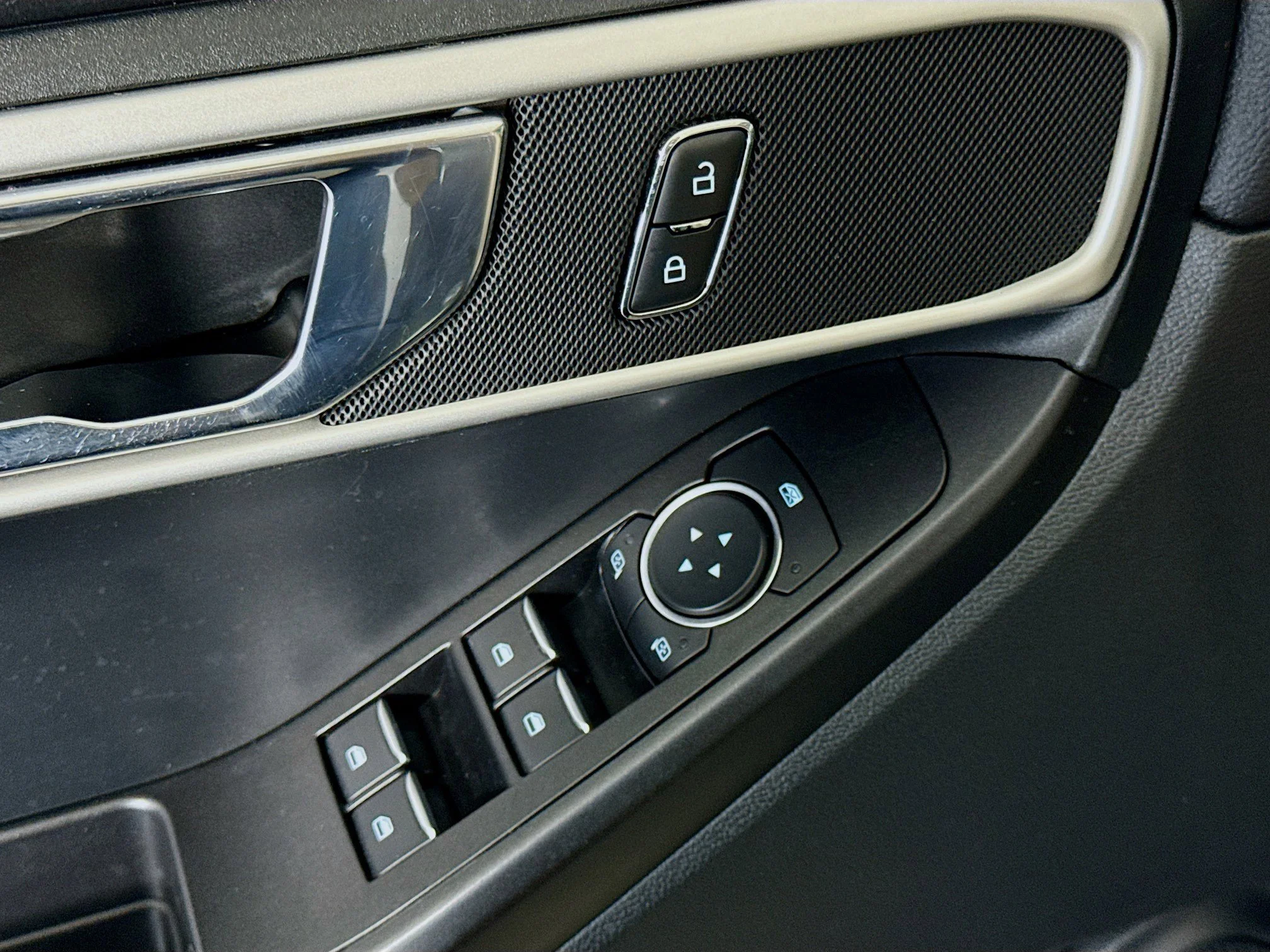 Used 2020 Agate Black Metallic Ford Base image 19