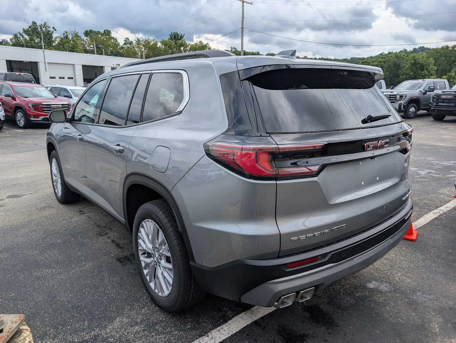 New 2027 Sterling Metallic GMC Elevation image 9