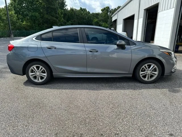 Used 2018 SATIN STEEL METALLIC Chevrolet LT image 6