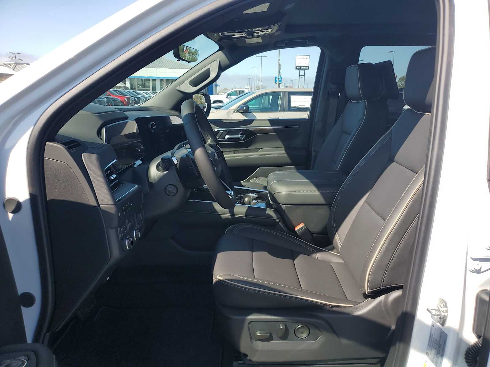 New 2026 Polar White Tricoat Chevrolet Premier image 14