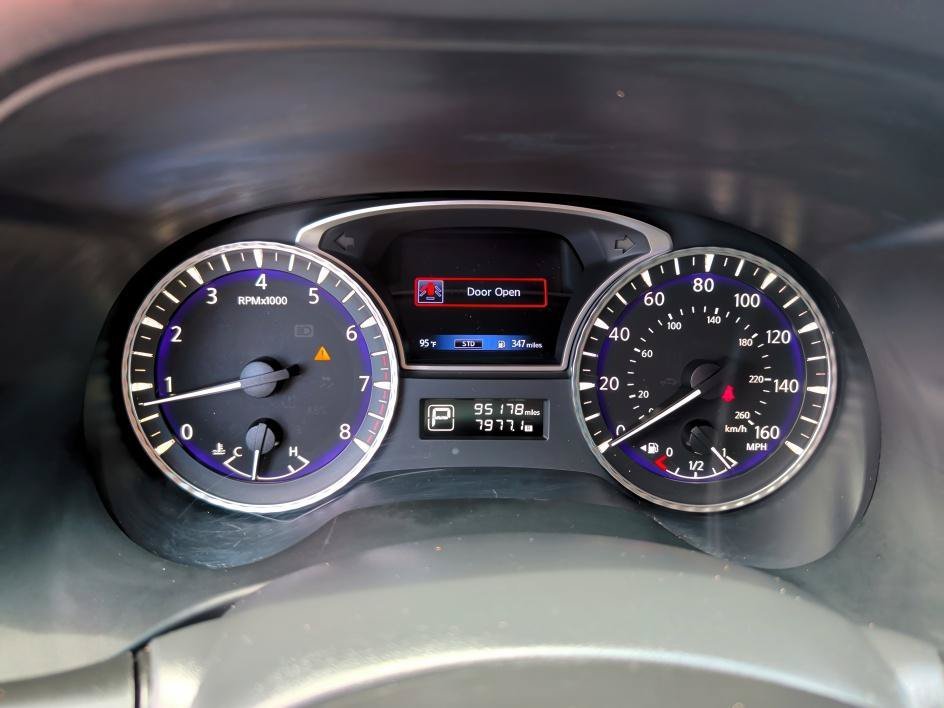 Used 2020 Black Obsidian INFINITI LUXE image 21
