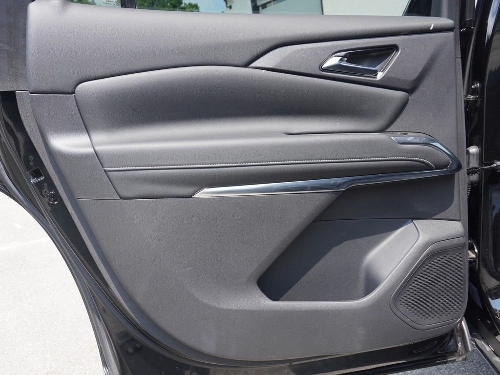 Used 2025 Black Chevrolet LT image 27
